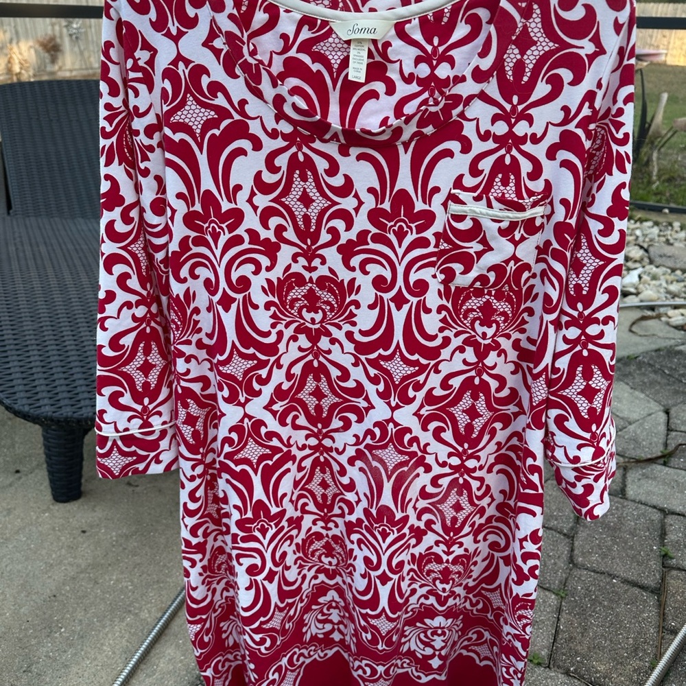 Soma elegant Sleepshirt - size Large
